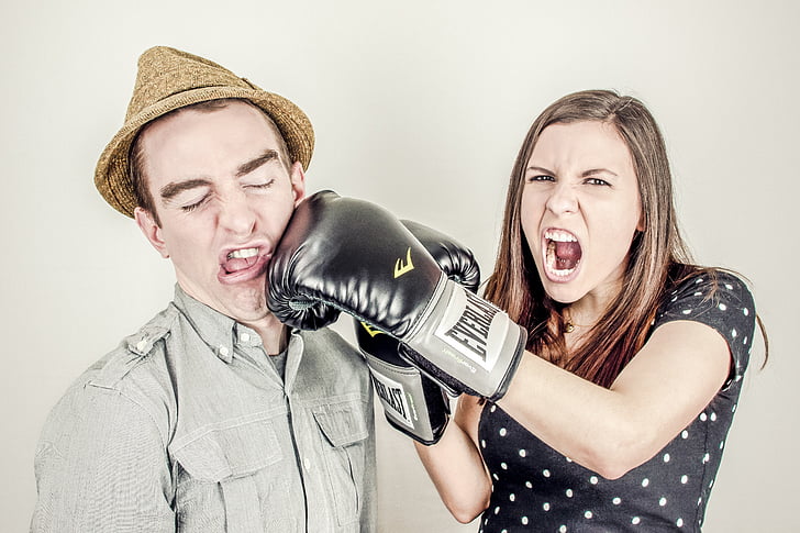 en colère, argument, attaque, Bataille, boxe, gants de boxe, défi