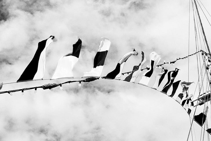 черно-белые, лодка, Флаги, небо, черный и белый, на открытом воздухе