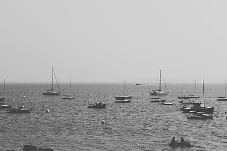 blanco y negro, barcos, oscuro, Puerto, triste, mar, embarcación náutica