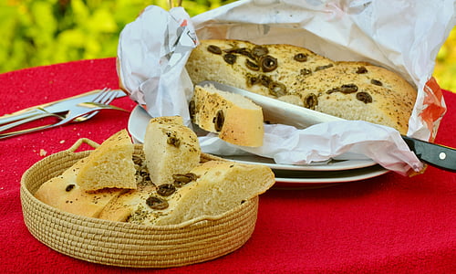 flat bread, bread, olive bread, bake, baked, mediterranean, baked goods