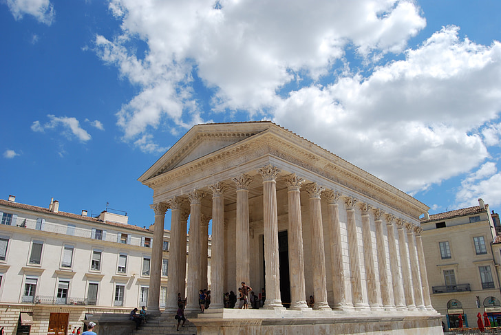 Nimes, Frankrijk, Tempel, Grieks, stijl, wolken, hemel