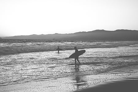 persona, explotación, tabla de surf, orilla del mar, escala de grises, Foto, de surf