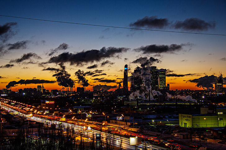 Moskovan kaupunki, 2017, Dawn, Aamulla, aikaisin, pilvenpiirtäjässä, multistory rakennus
