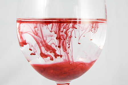 et glas, vand, farve, blæk, blod, rød, opløst