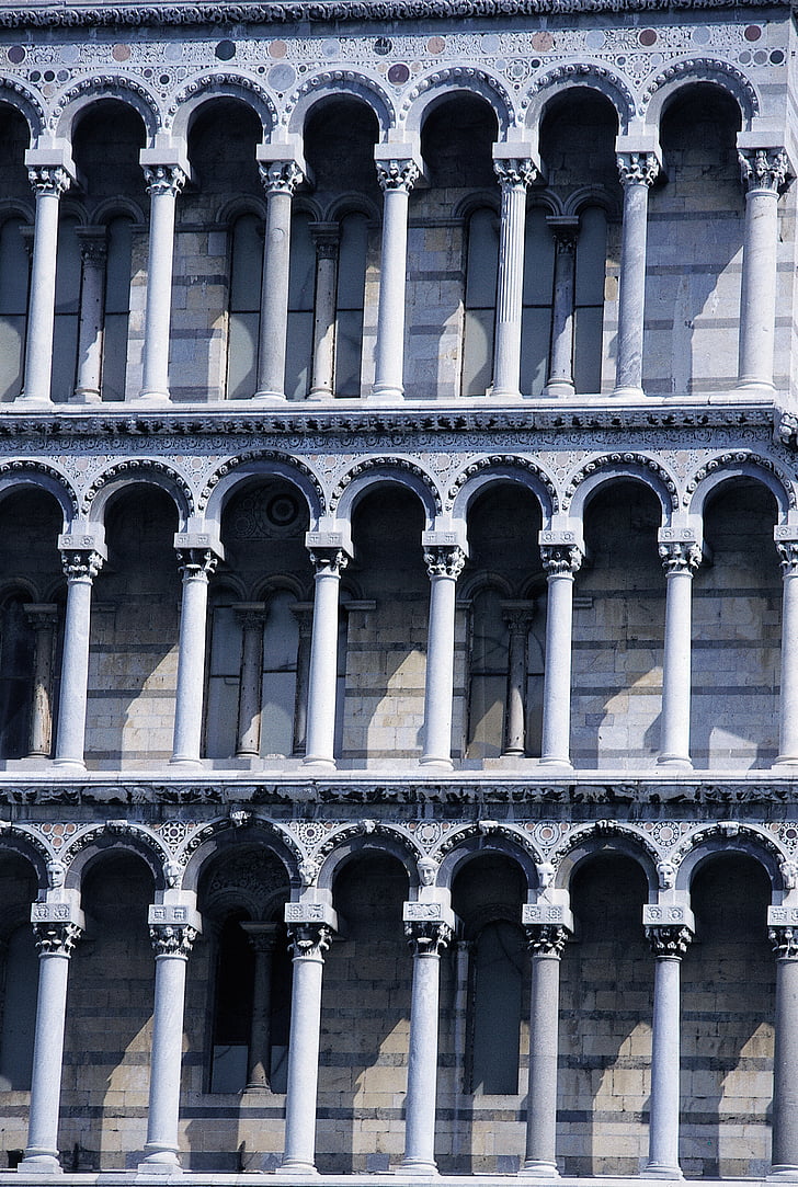 Pisa, Ferde torony, oszlopos, Olaszország, Toszkána, építészet, épület