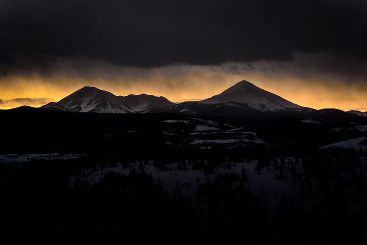 Mountain, Highland, mørk, skyer, Sky, topmødet, Ridge