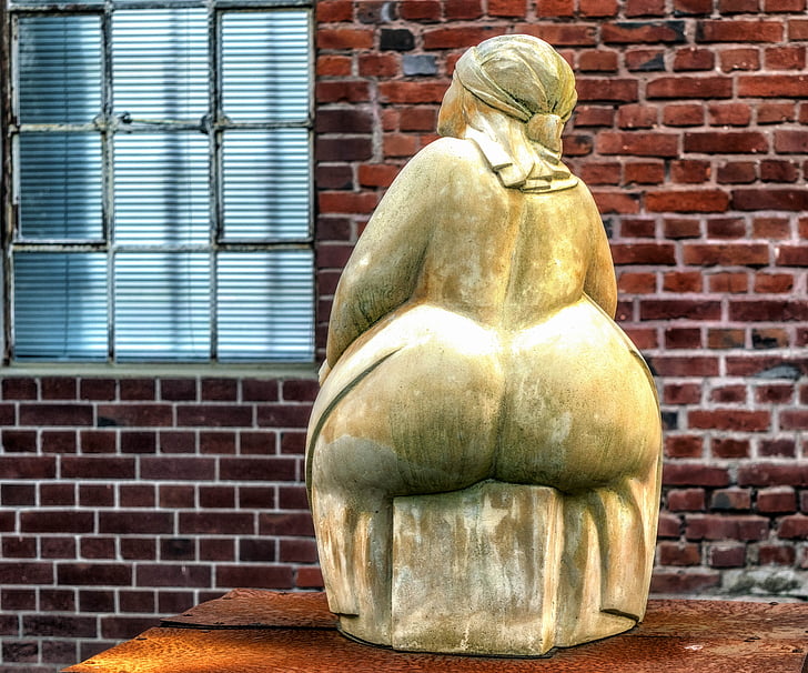 woman, sculpture, sit, po, butt, ass, thick