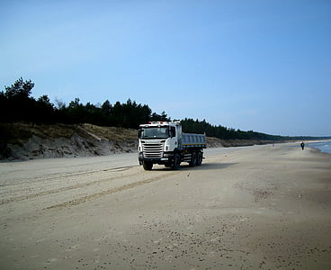 camion, plage, sable, mer Baltique
