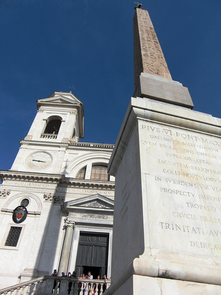 Řím, Itálie, Španělské schody, Santissima trinita dei monti, kostel, obelisk, budova