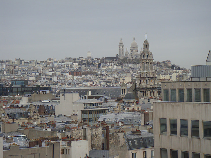 Párizs, utca-és városrészlet, Sacre-coeur, madár repülés, – Áttekintés, Családi házak, tetők