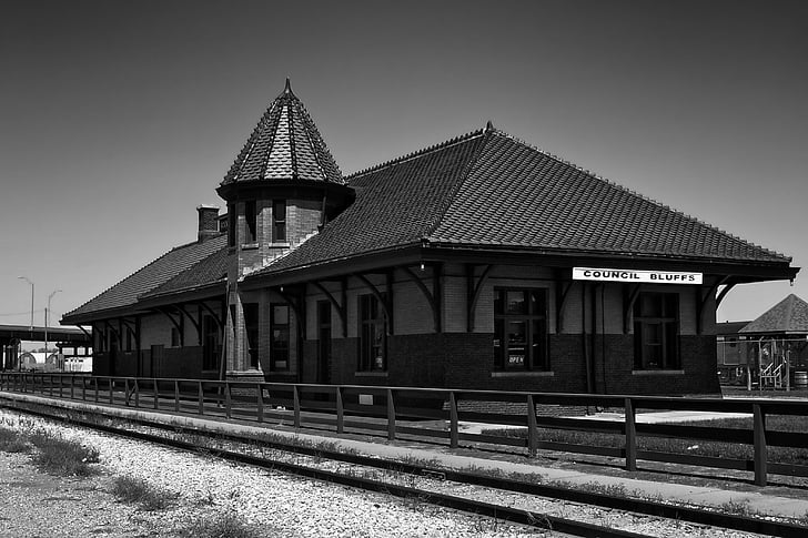 Raad bluffs, Iowa, Treinstation, gebouw, spoorweg, spoorwegen, tracks