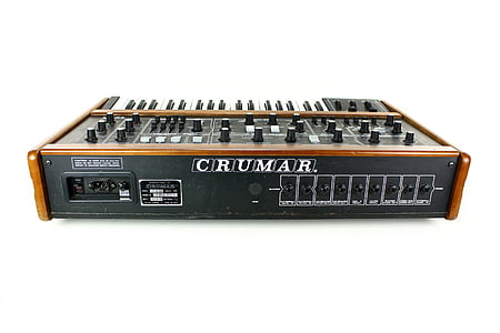 vintage synthesizer, crumar, crumar spirit, analog, synth