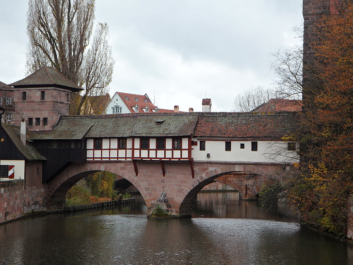 Pegnitz, Nuremberg, gamla stan, Bridge, floden, Höstens mood, hösten