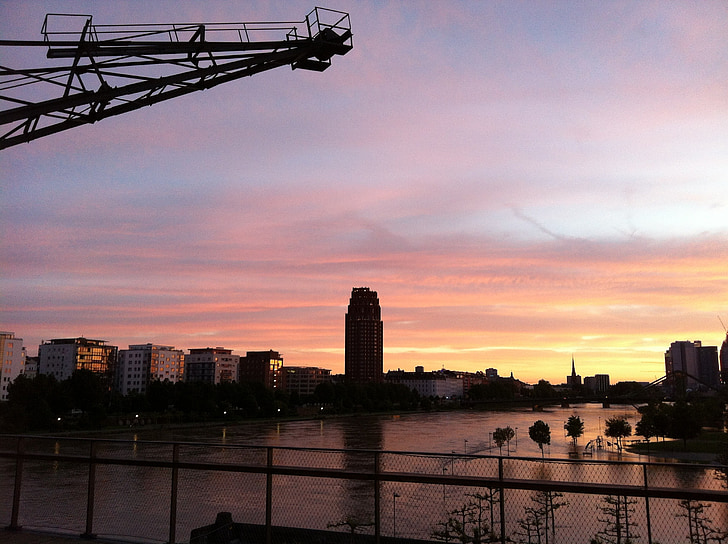 Frankfurt, matahari terbenam, pesawat, Pelabuhan Timur, langit, awan, arsitektur