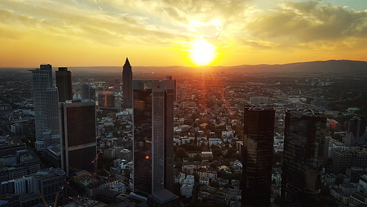 Frankfurt, staden, Frankfurt am main Tyskland, skyskrapa, skyskrapor, moderna, townen centrerar