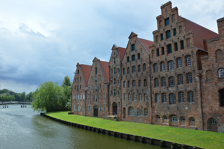 Lübeck, Speicher, Fluss