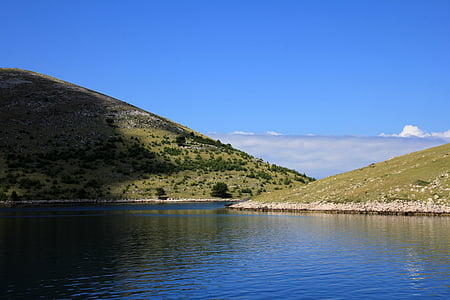 Croatie (Hrvatska), Côte, falaise, Iles, îles de Kornati, Parc national, bleu