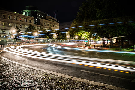 pemaparan panjang, Berlin, malam, modal, lalu lintas, kecepatan, jejak cahaya