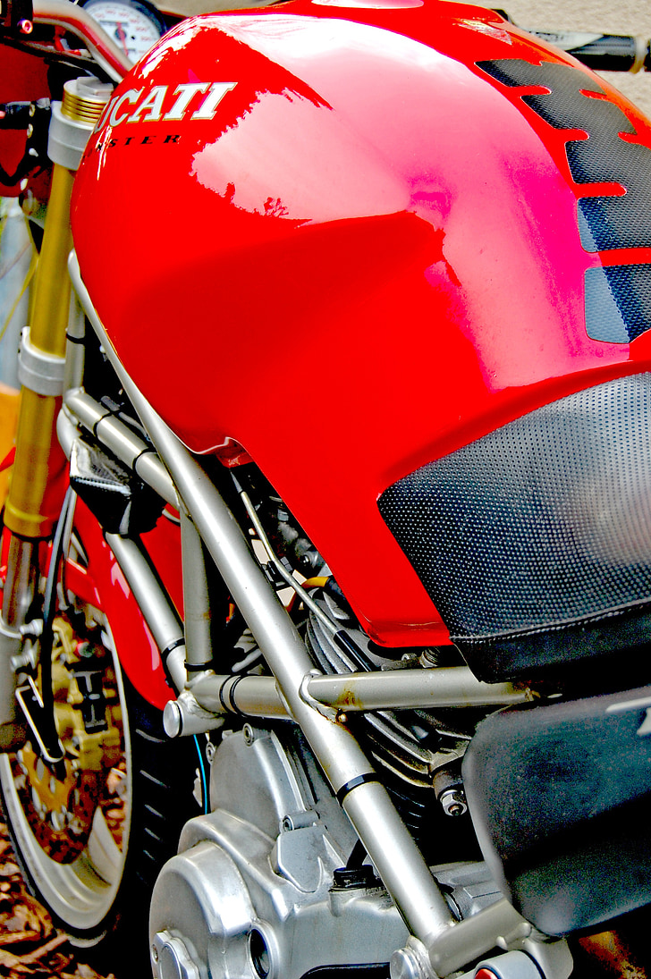 Ducati, монстр, класичний