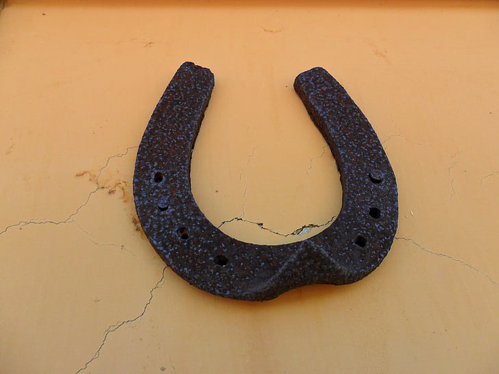 horseshoe, luck, rust