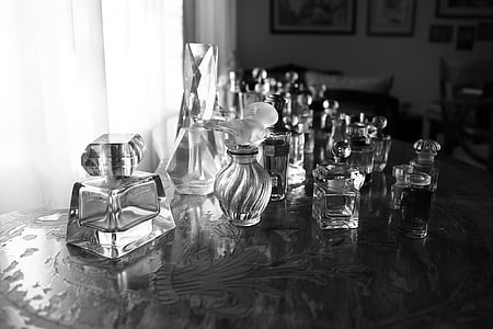 parfums, zwart-wit, flessen, fles, redolence, container, tabel