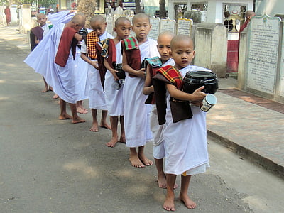 Mandalay, Mjanmarsko, Mníchov, deti, chlapci, mních, dieťa