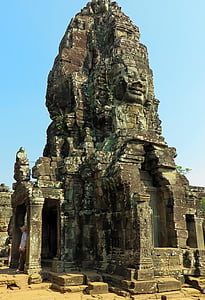 Cambodge, Angkor, visage, Temple, statue de, religieux