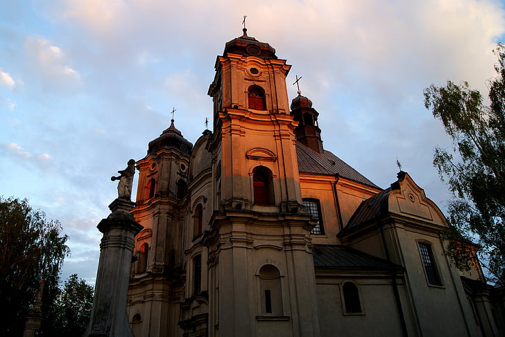 храма, Църква, апостолите разпределени, Челси, град-Любелско, Полша, свещена сграда