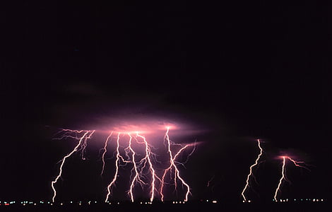 Norman, Oklahoma, strele, nevarno, vijak, električne energije, noč