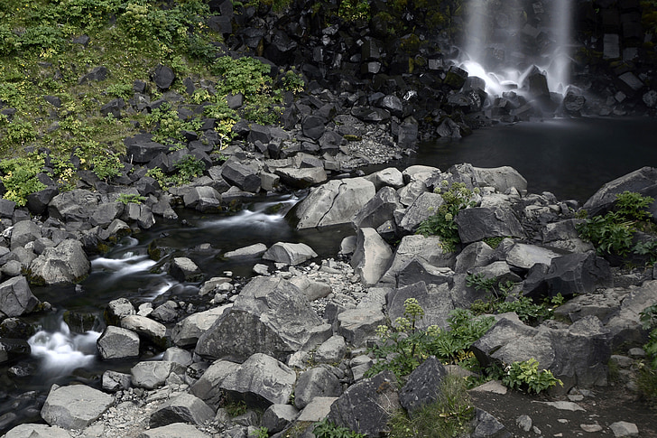 jossa sijaitsee Svartifossin ainutlaatuinen, vesiputous, maisema, Islanti, Luonto, Cliff, Skaftafellin kansallispuisto
