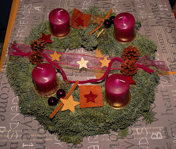 Adventní, Adventní věnec, svíčky, Vánoční čas, uspořádání, dekorace, Vánoční šperky
