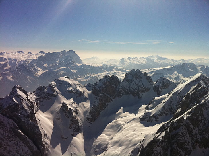 Južné Tirolsko, Dolomity, sneh, hory, Sky, slnko