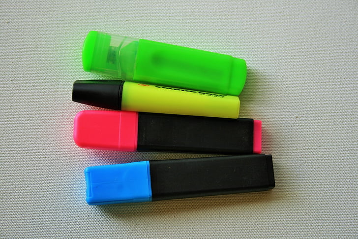 pens, coloured, highlighters, yellow, green, blue, pink