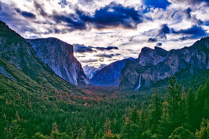 Yosemite, Národní park, Kalifornie, údolí, krajina, obloha, mraky