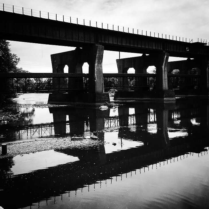 Bridge, jernbanen, elven, svart-hvitt, jern, stål, struktur