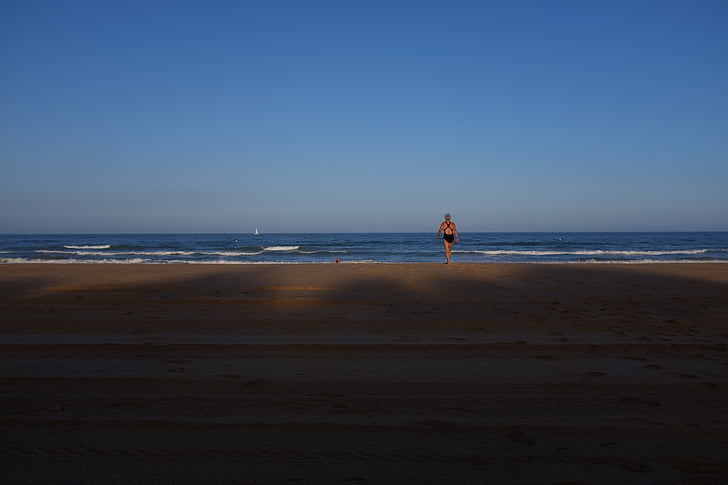 person, Sand, nära, havet, dagtid, stranden, kvinna