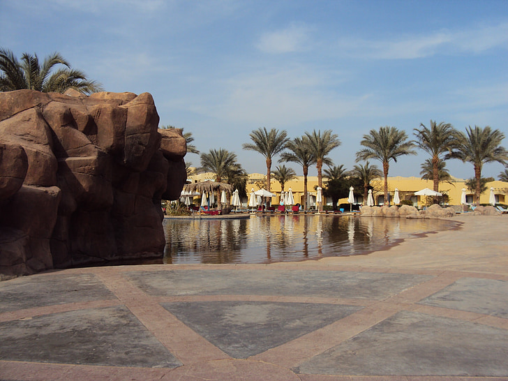 Egiptas, Taba, dykuma, plaukimo baseinas lauke, palmės, atostogų