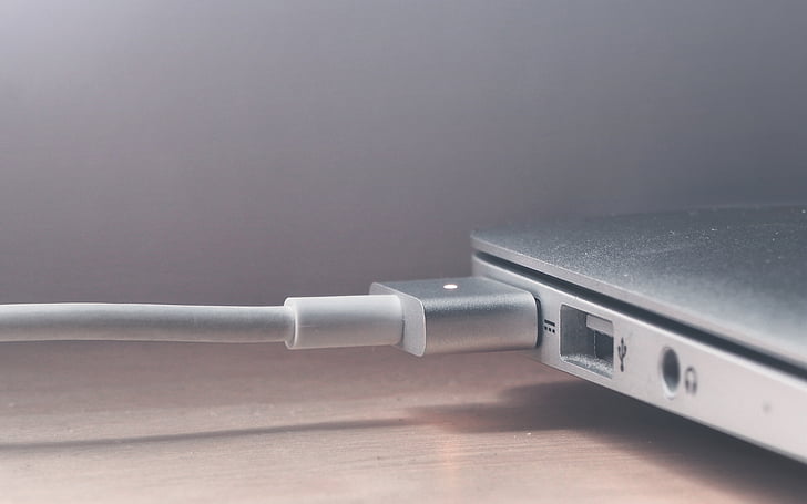 USB, cable, connectat, portàtil, MacBook, ordinador, endoll