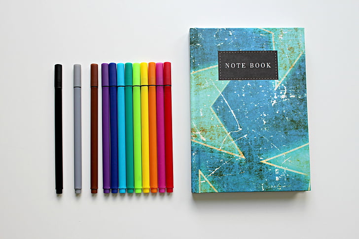 farbige Stifte, bunte, Farbstiften, bunte, Notebook, lizenzfreie Bilder, Hintergründe