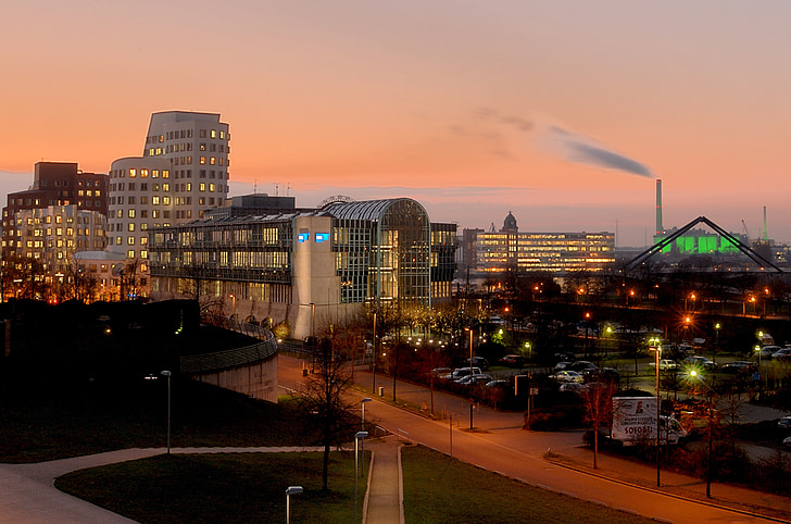 WDR, Düsseldorf, Porto di media, Studio, architettura, costruzione, esposizione lunga