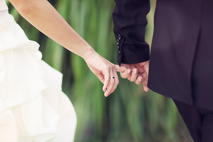 uzimajući u braku, prsten, držati se za ruke, vjenčanje, ljubav, mladenka, zajedništvo