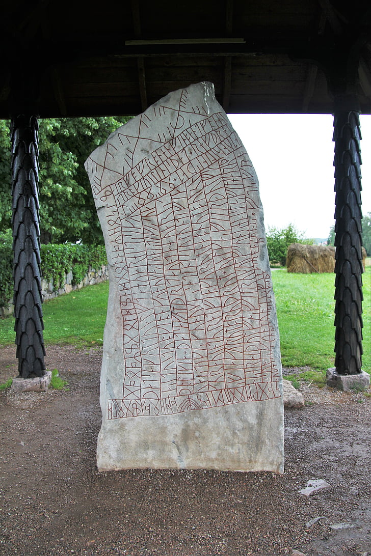Monumentul, Suedia, runa, rune de piatra