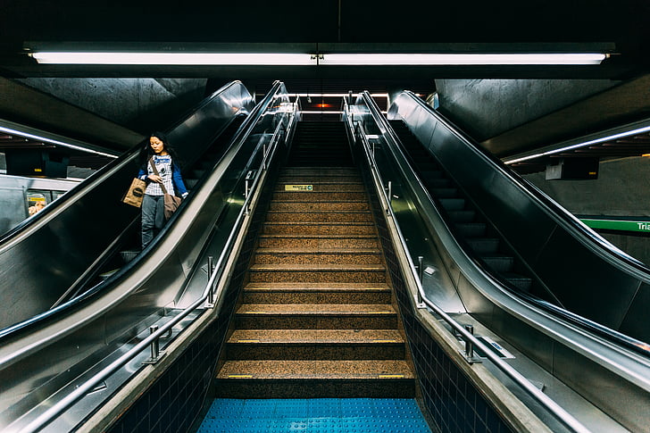 escalator, personne, escaliers, Métro