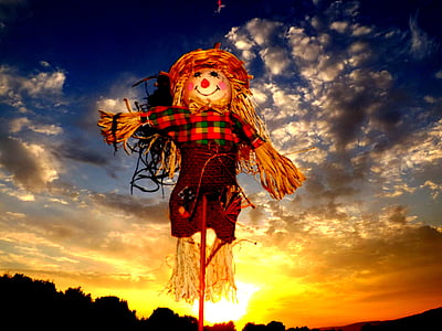 Scarecrow, Austrumi, mākonis, debesis, salmiņš, sarkana, cilvēki