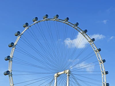 Singapore flyer, Stora hjulet, floden, Skyline, blå himmel, moln, cirkel