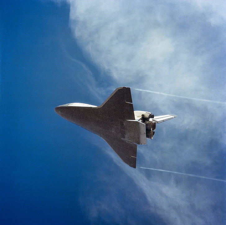 lo Space shuttle landing, vortici del Wingtip, di volo, veicolo spaziale, missione, astronauta, astronave