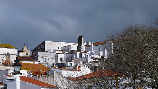 Portugal, Évora, vieille ville, architecture, nuages