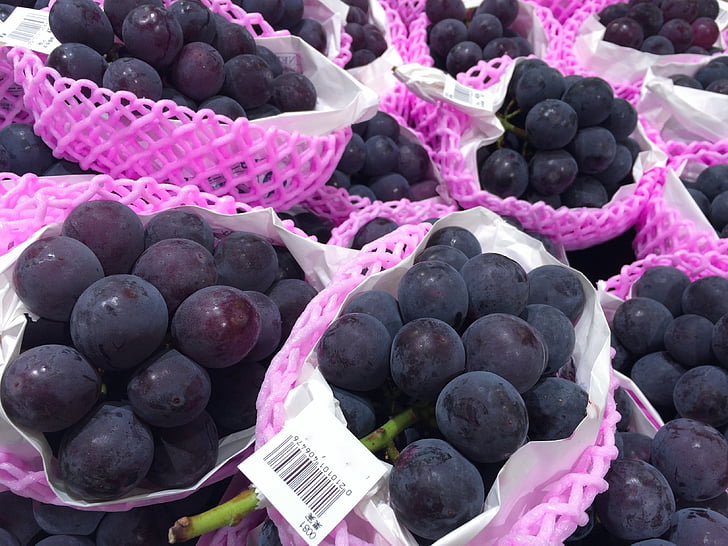 las uvas, pico gigante, uva, jugoso, dulce, otoño, púrpura oscuro