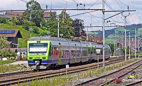 έμενταλ, αυτοκινητάμαξα, ο περιφερειακός σιδηρόδρομος, BLS, Καντόνι της Βέρνης, Σιδηροδρομικός Σταθμός, πλατφόρμα