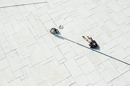 persons, familiy, aerial view, perspective, pavement, architecture, square
